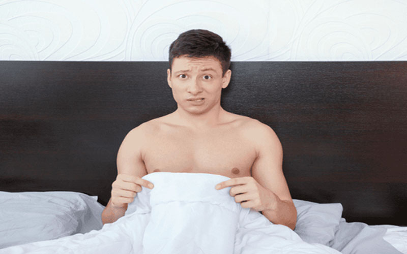 Cảm giác không thỏa mãn khi quan hệ là biểu hiện sớm của suy giảm sinh lực